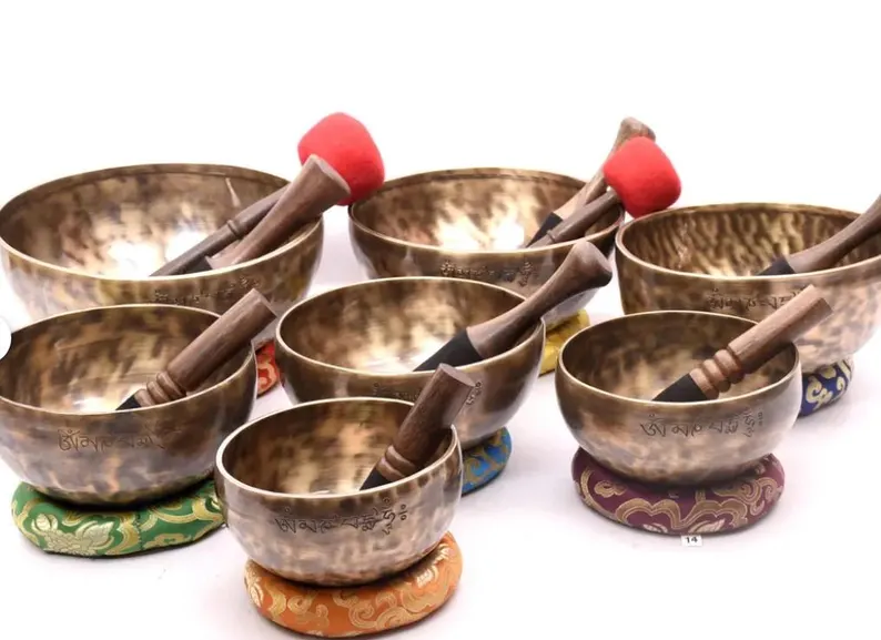 Complete 7 Chakra Healing Set: Professionally Tuned Full Moon Singing Bowls (Set of 7) for Sound Bath Therapy - Image 3