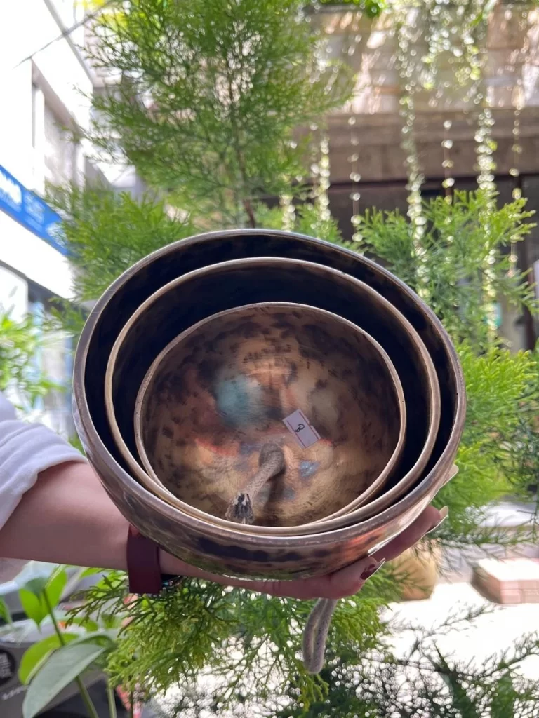 premium 3 layer tiger eye hanging singing bowl set chakra healing & meditation