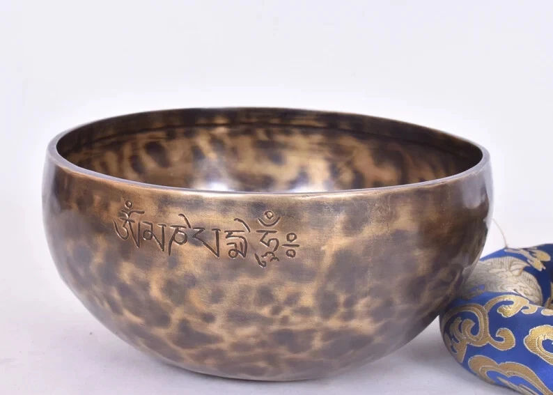 9 inches handmade full moon singing bowl deep sound healing & meditation 9 inches handmade full moon singing bowl deep sound healing & meditation